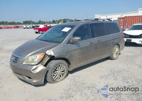 2008 Honda Odyssey Touring z USA, uszkodzony, nr VIN 5FNRL38828B016966